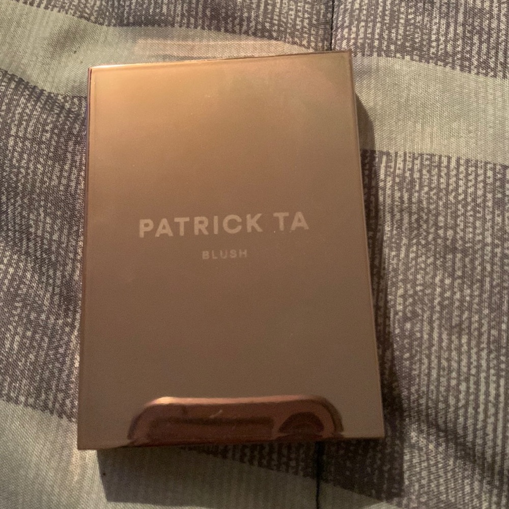 Patrick Ta Monochrome Moment Velvet Blush